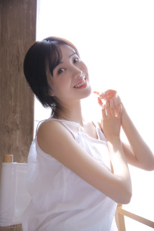 一面亲着一面膜胸口